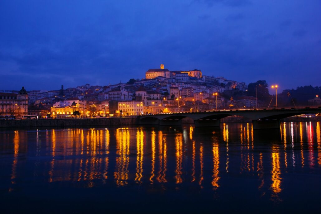 Cidade de Coimbra à noite
